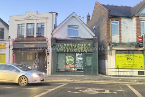 Property to rent - London Road, Westcliff On Sea