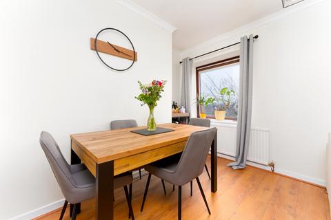 60 Brooklea Drive, Giffnock, Glasgow, G46 6AS