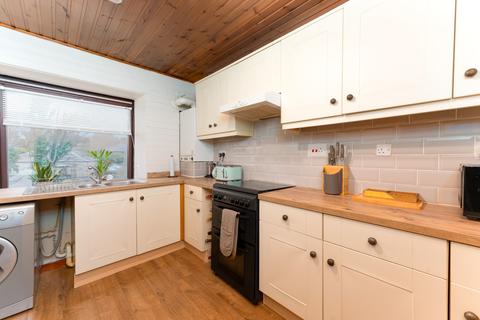 60 Brooklea Drive, Giffnock, Glasgow, G46 6AS