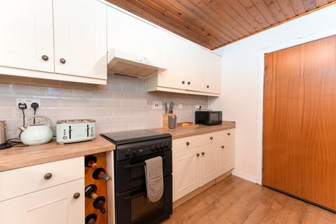 60 Brooklea Drive, Giffnock, Glasgow, G46 6AS