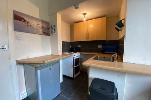 1 bedroom flat to rent, Broomlands Street, Paisley, Renfrewshire, PA1
