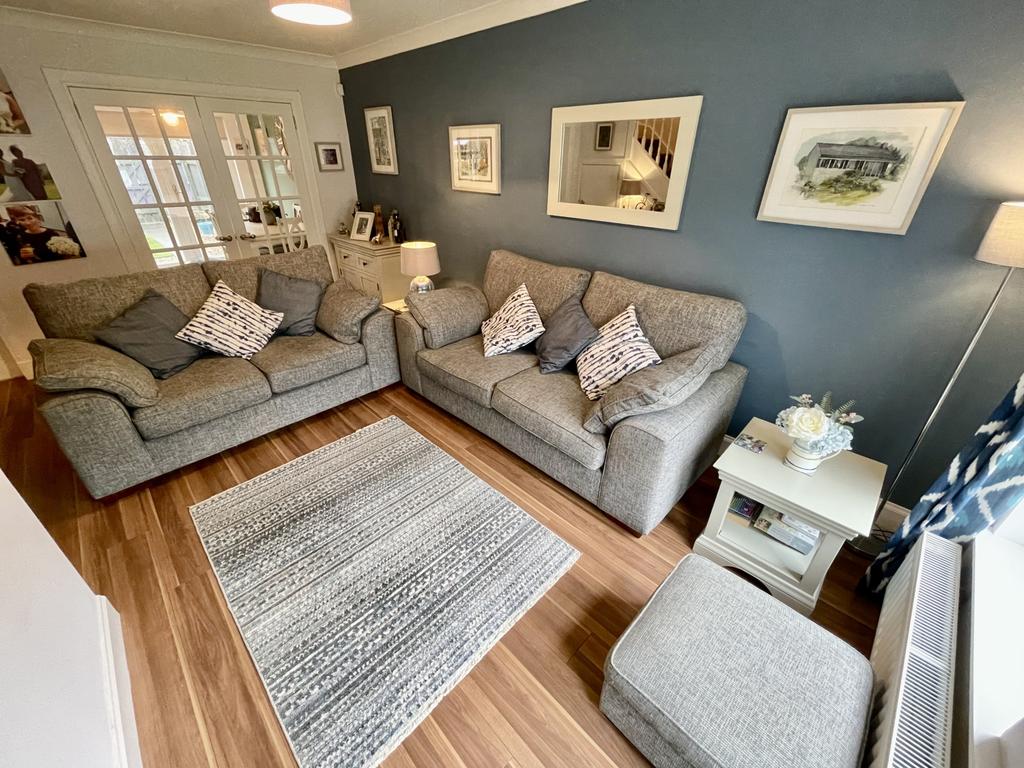 14 Redheugh Avenue, Kilbirnie 3 bed terraced house £159,995