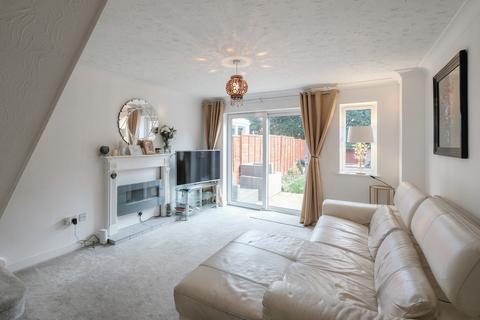 3 Beckett Close, Redditch, B98 8SR