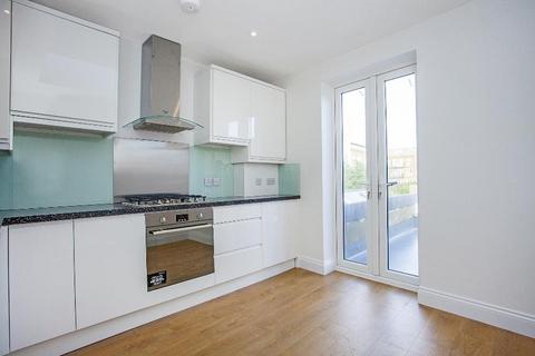 2 bedroom flat for sale, Putney Bridge Road, SW15