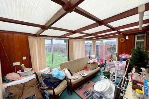 11 Agnes Avenue, Leigh-on-sea, SS9 3SX