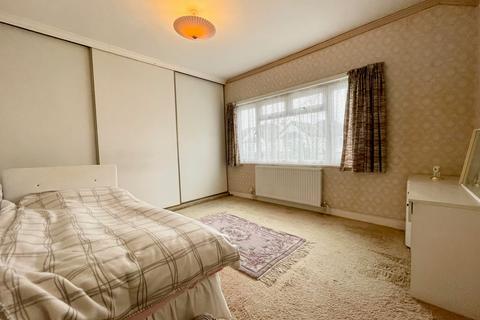 11 Agnes Avenue, Leigh-on-sea, SS9 3SX