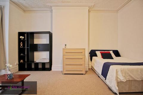 undefined, Chadwick Road, Leytonstone London, E11