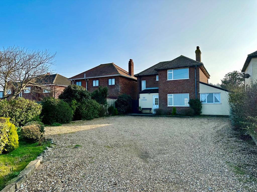 Cromer Road, West Runton, Norfolk 3 bed detached house for sale £510,000