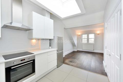 2 bedroom flat to rent, Grange Park, Ealing