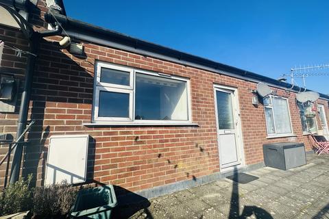 2 bedroom flat to rent, Dorchester Road, Wool, Wareham