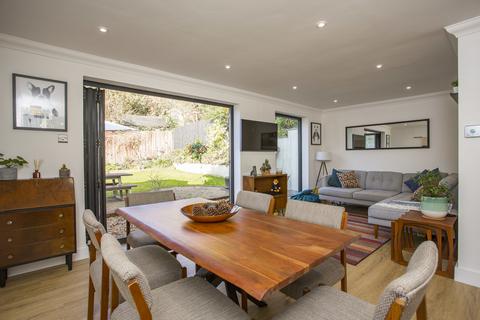 4 bedroom detached house for sale, Redleaf Close, Tunbridge Wells