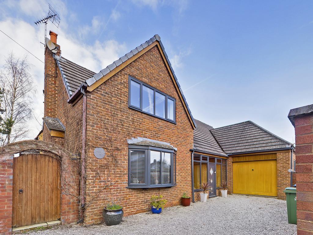 Wynnstay Lane, Marford, Wrexham 4 bed detached house for sale £549,995