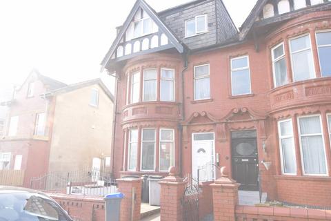 Studio to rent, Holmfield Road, Blackpool