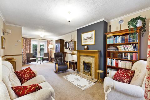 3 bedroom detached house for sale - Reece Close, Mickle Trafford, Chester