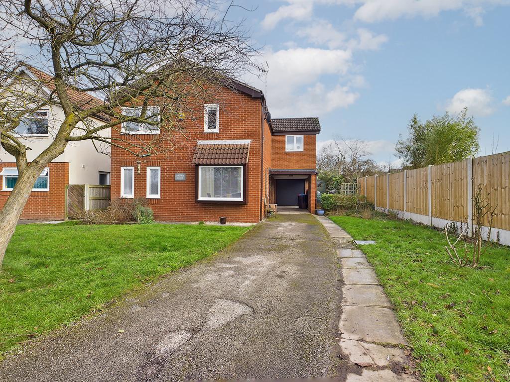Green Lane, MarlstoncumLache 4 bed detached house for sale £375,000