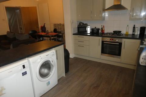 5 bedroom terraced house to rent, Burton Road, Withington, Manchester