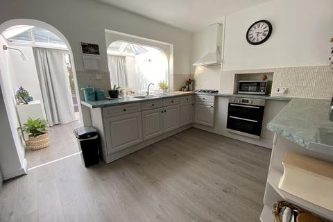 9 Amberley Road, Olton, Solihull, B92 7NP