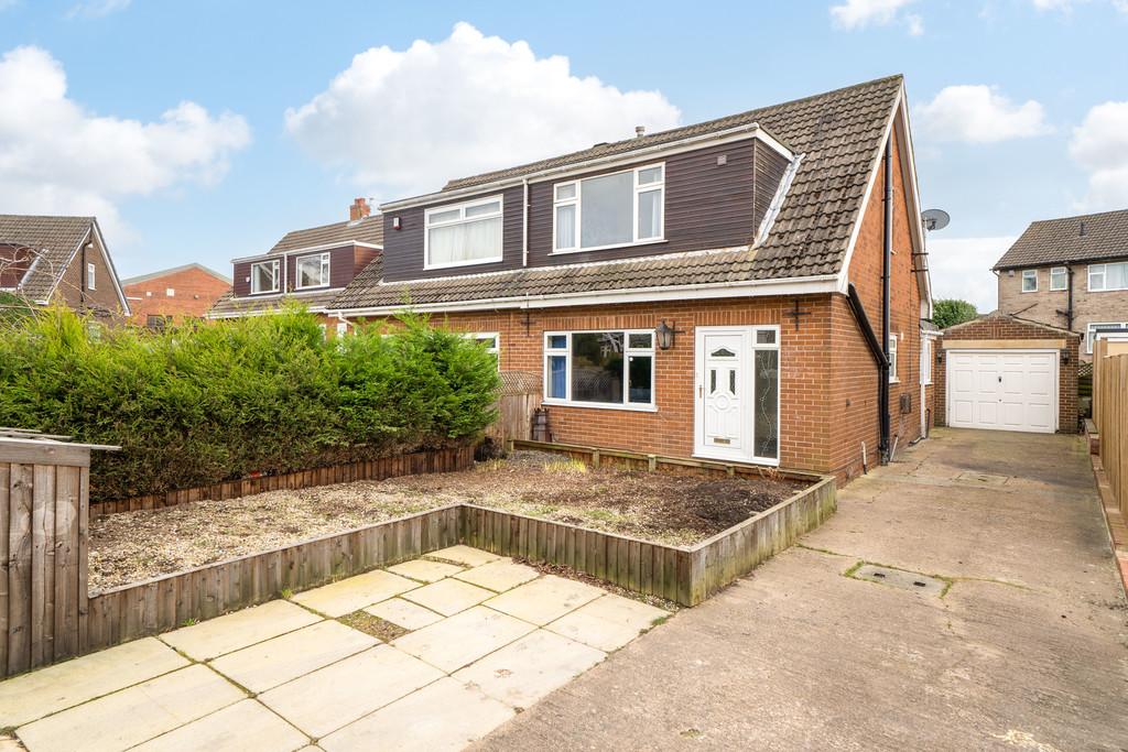 Cedar Way, Gomersal 3 bed semidetached house for sale £210,000