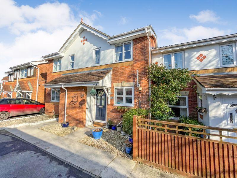 Adams Close, Grange Park, SO30 2NB 2 bed terraced house for sale £290,000