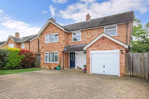 4 bedroom detached house for sale, Trelawne Drive, Cranleigh