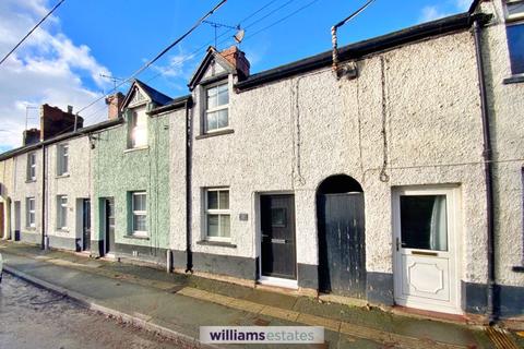 2 bedroom semi-detached house for sale - Park Road, Ruthin