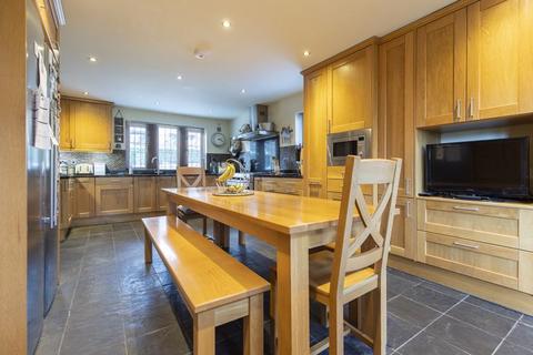 4 Sandyfoot, Barkisland, Halifax, HX4 0JA