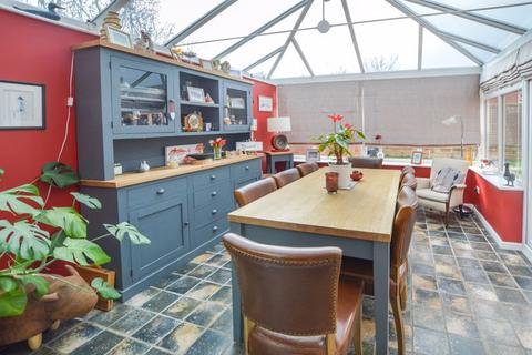 5 Hawthorn Close, Market Deeping, Peterborough, PE6 8LH