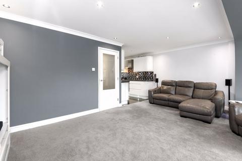 54 Buckingham Drive, Luton, LU2 9RA