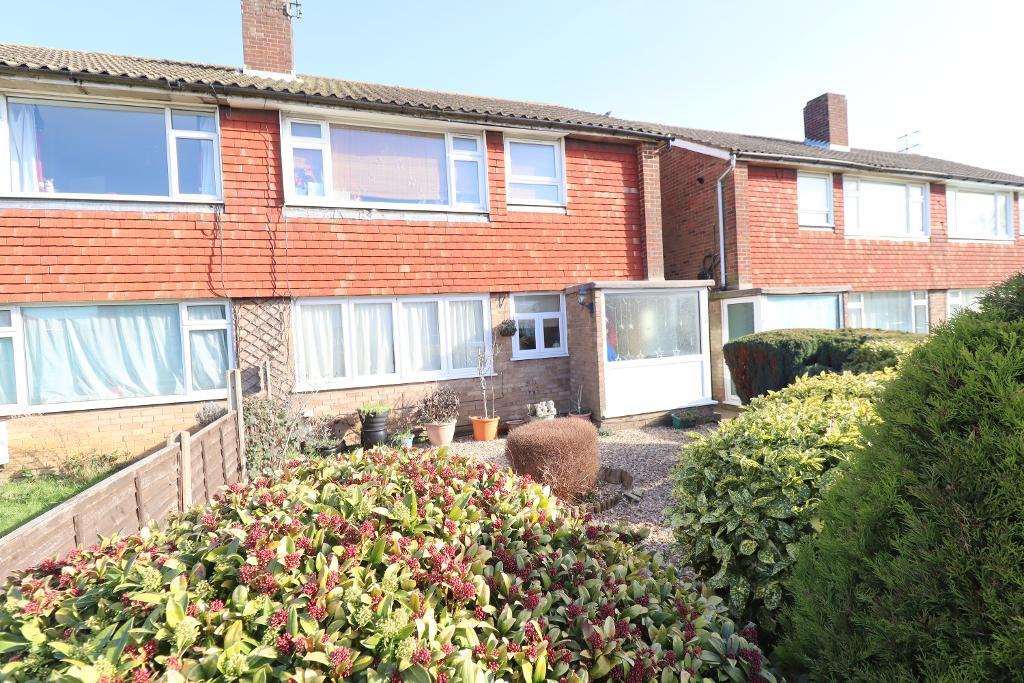 Birchen Grove, Round Green, Luton, Bedfordshire, LU2 7TP 2 bed
