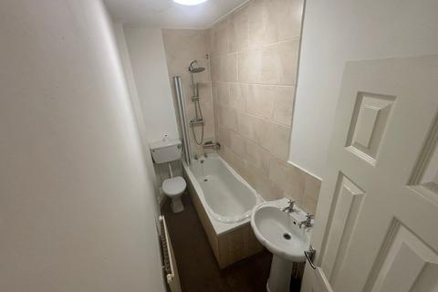 2 bedroom terraced house to rent, College Terrace, Darfield