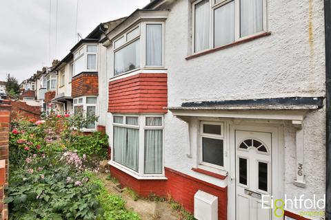 4 bedroom end of terrace house to rent, Carlyle Avenue, Brighton