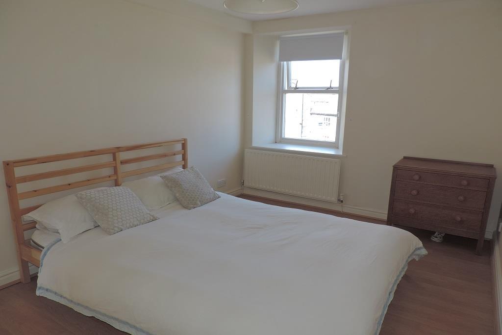 Strickland Court, Kendal 2 bed mews £900 pcm (£208 pw)