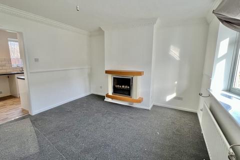 3 bedroom terraced house to rent, Honeysuckle Avenue, South Shields