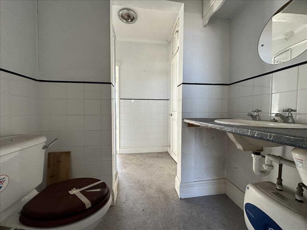 Ensuite