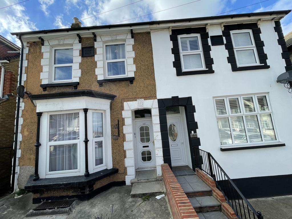 Nelson Road, Gillingham ME7 1 bed flat £775 pcm (£179 pw)