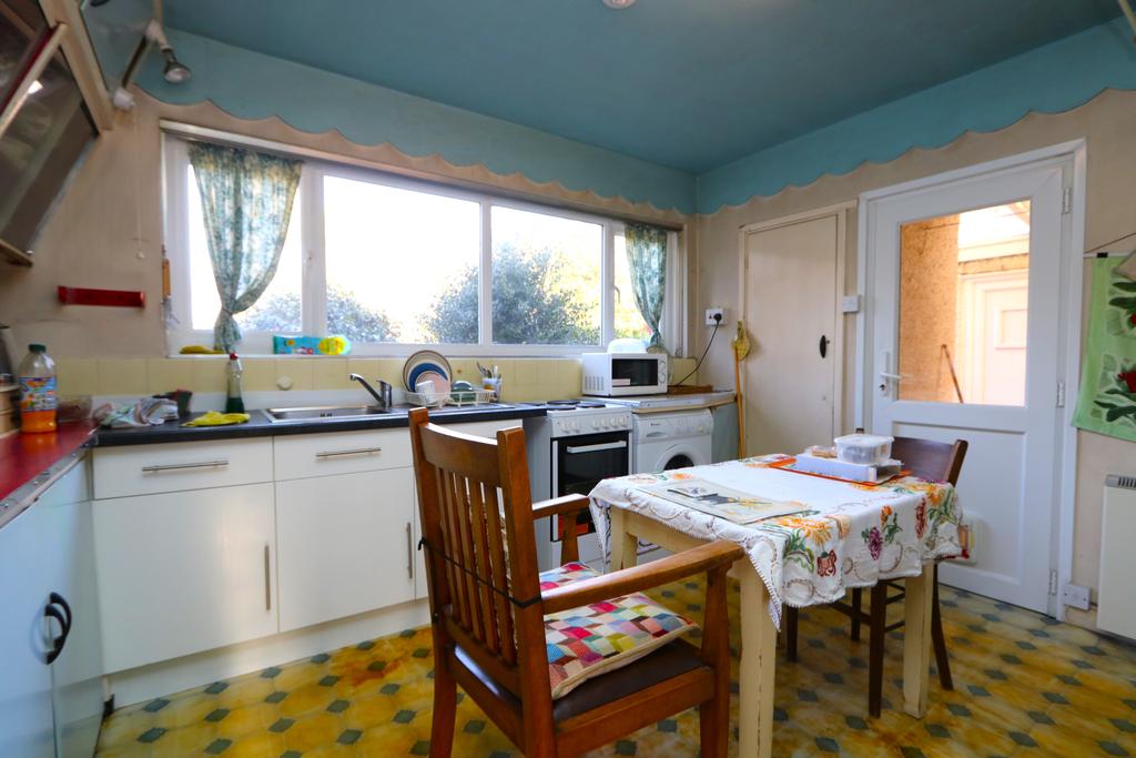 Kitchen 1 T202302151006.jpg
