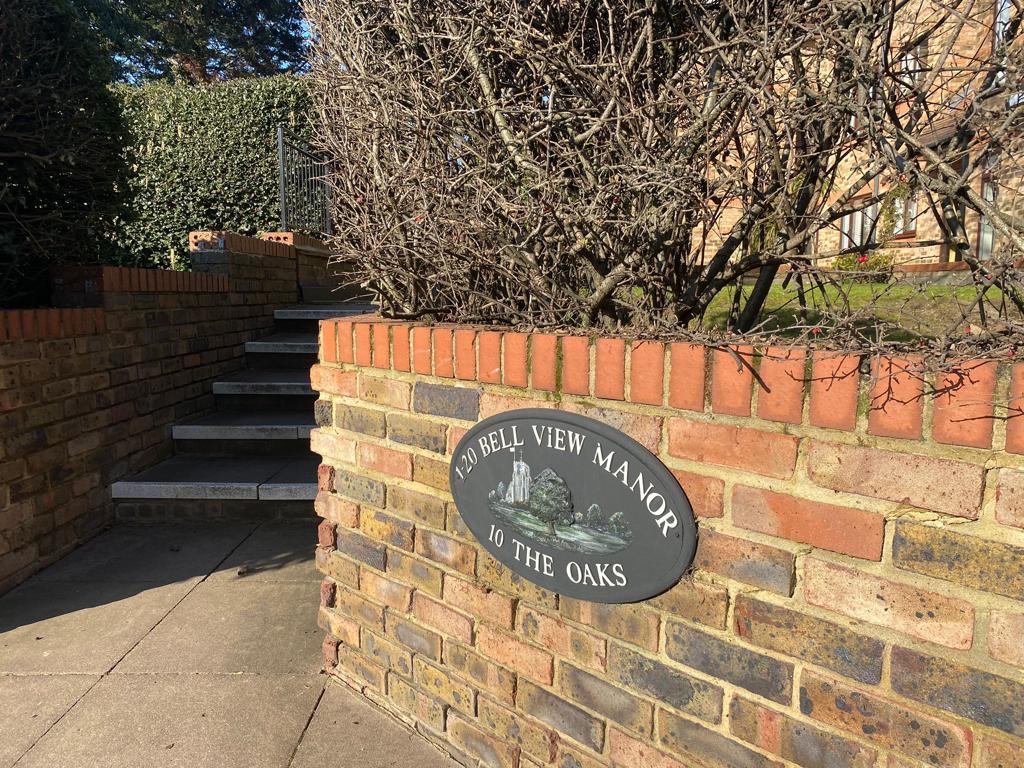 The Oaks, Ruislip HA4 1 bed flat £1,395 pcm (£322 pw)