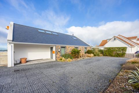 4 bedroom detached house for sale, Route De Portinfer, Vale, Guernsey