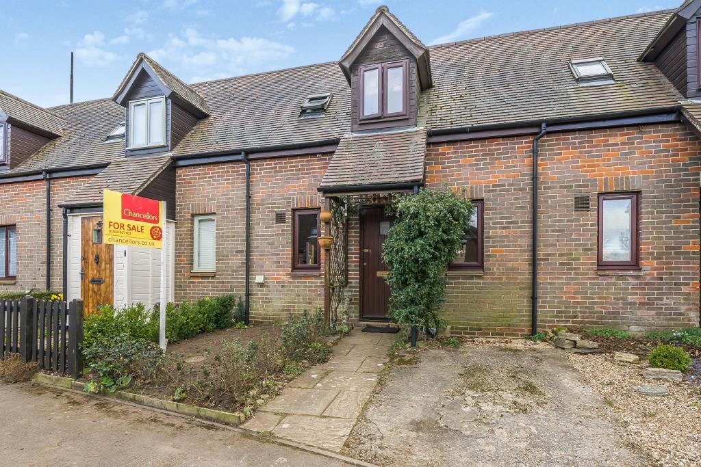 Brill, Buckinghamshire, HP18 1 bed terraced house for sale £270,000
