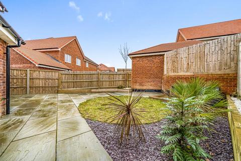 74 Chapman Drive, Binfield, Bracknell, RG42 4GD