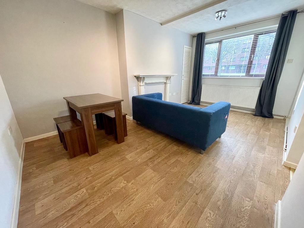 Imogen Court, Asgard Drive, Salford... 2 bed apartment - £1,145 pcm (£ ...