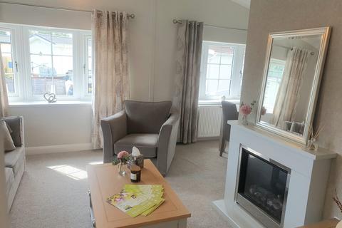 2 bedroom park home for sale, Chichester, West Sussex, PO20