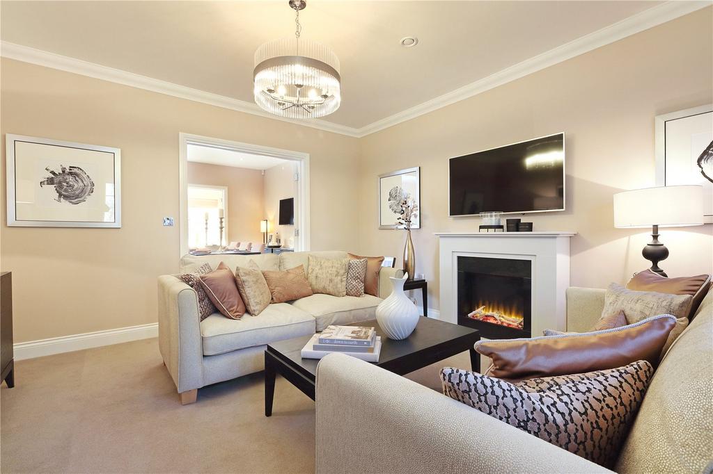 Binfield House, Hall Garden, Binfield, Berkshire, RG42 3 bed terraced