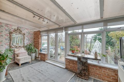 60 Belton Grove, Rednal, Birmingham, B45 9PD