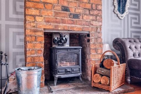 60 Belton Grove, Rednal, Birmingham, B45 9PD