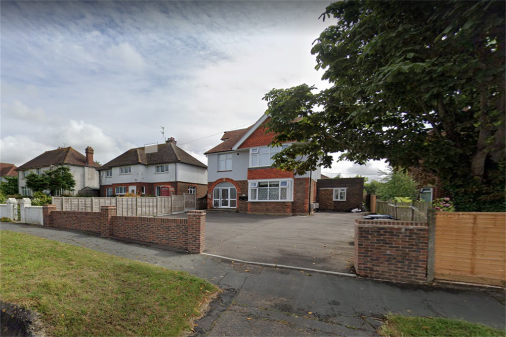 Arundel Road, Littlehampton, BN17 1 bed flat £900 pcm (£208 pw)