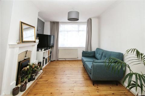 3 bedroom terraced house to rent, Hambrook Road, London, SE25