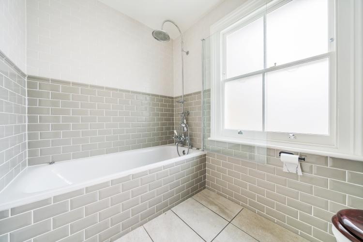 948073 (14)