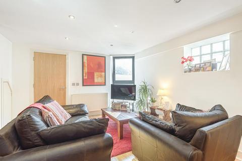 2c Birkbeck Road, Beckenham, BR3 4SN