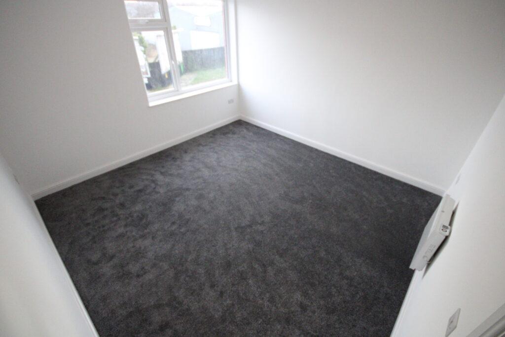2 Station Building, Bramley, Leeds, LS13 3QN 1 bed flat to rent £750